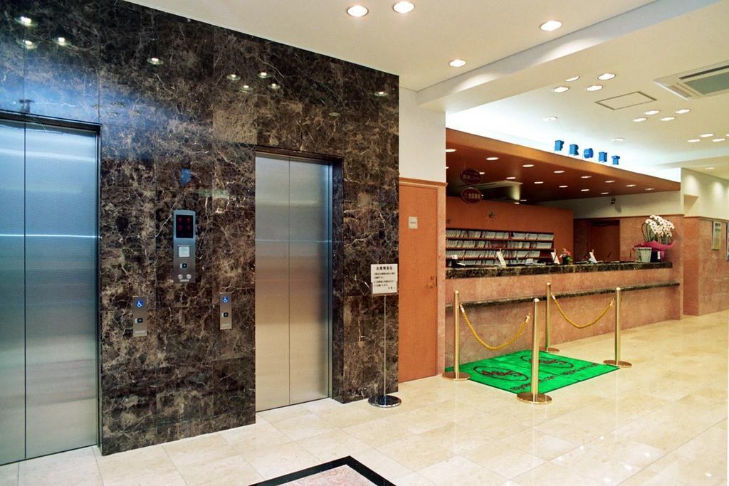 Toyoko Inn Tokyo Monzen-Nakacho Eitaibashi Exteriér fotografie